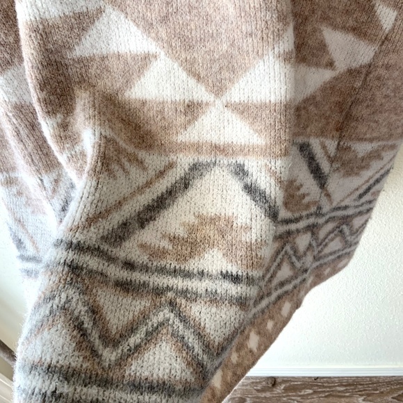 Frye Southwest Aztec Cardigan Sweater Size Medium - Picture 7 of 9